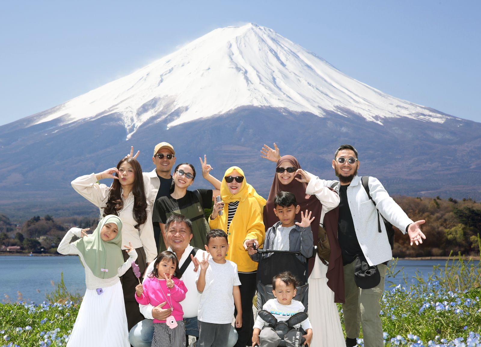 Family group in front of Mt Fuji